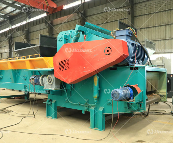 Industrial Wood Chipper